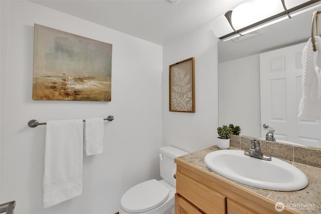 14007 65th Pl W, Edmonds, WA 98026 - bathroom featuring vanity and toilet
