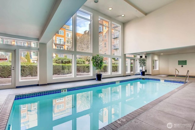 2414 1st Ave Unit 519, Seattle, WA 98121 - view of indoor community pool