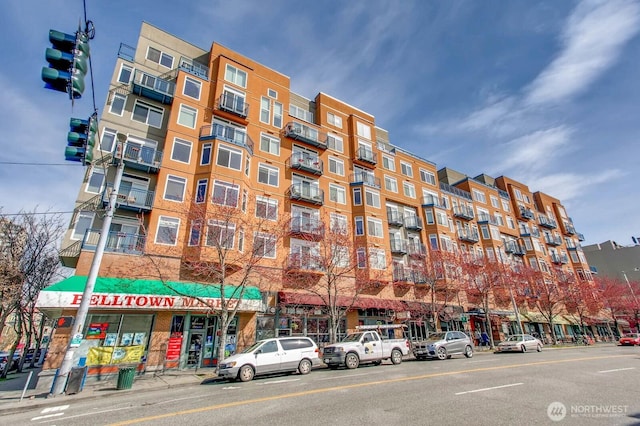 2414 1st Ave Unit 519, Seattle, WA 98121 - view of apartment building / complex