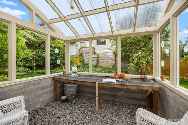 11665 NE Sunset Loop, Bainbridge Island, WA 98110 - sunroom / solarium with vaulted ceiling
