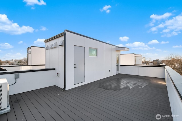 501 11th Ave E, Seattle, WA 98102 - view of wooden deck
