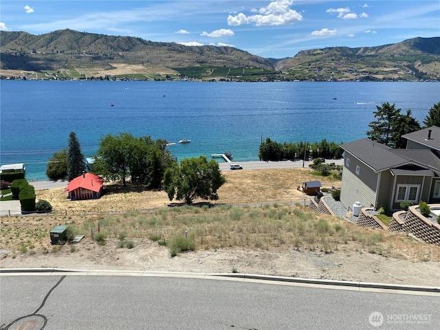 122 Mayer Dr, Chelan, WA 98816 - photo 1