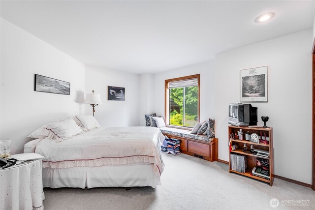 1408 W St NW, Auburn, WA 98001 - bedroom featuring carpet floors and recessed lighting