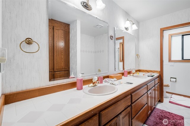 1408 W St NW, Auburn, WA 98001 - full bathroom with double vanity and tile patterned floors