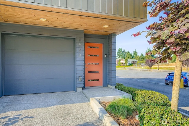1823 SW 96th Ln, Seattle, WA 98106 - view of garage