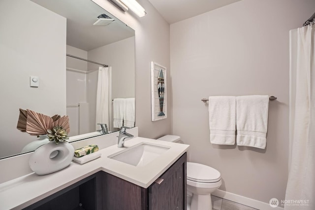 1823 SW 96th Ln, Seattle, WA 98106 - bathroom with vanity, a shower with shower curtain, and tile patterned flooring