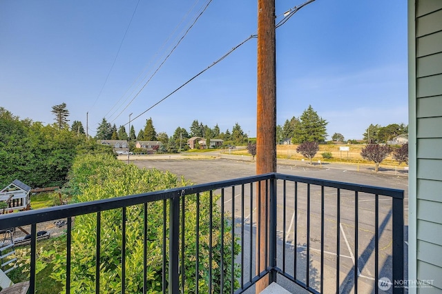 1823 SW 96th Ln, Seattle, WA 98106 - view of balcony