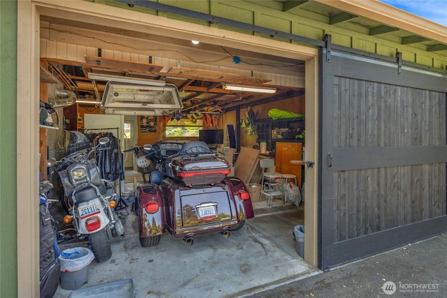 7818 185th Pl SW, Edmonds, WA 98026 - view of garage