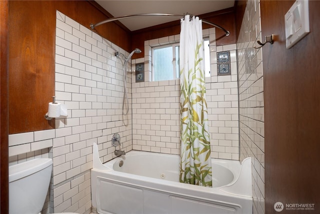 3701N Whitman St, Tacoma, WA 98407 - full bath with shower / bath combination with curtain and tile walls