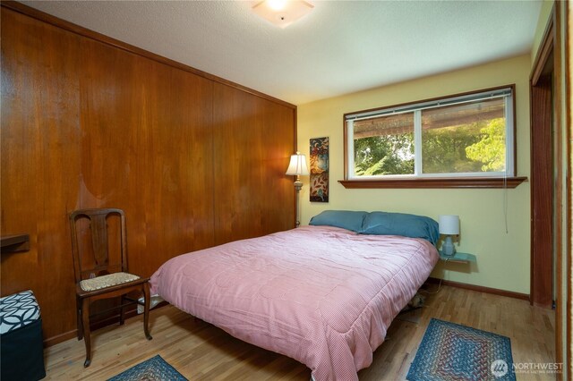 3701N Whitman St, Tacoma, WA 98407 - bedroom featuring wood finished floors and baseboards