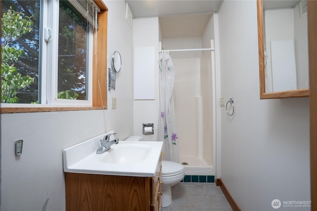 3701N Whitman St, Tacoma, WA 98407 - bathroom with a shower with curtain, tile patterned floors, and vanity