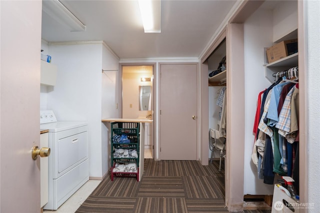 3701N Whitman St, Tacoma, WA 98407 - spacious closet featuring washer / clothes dryer and carpet floors