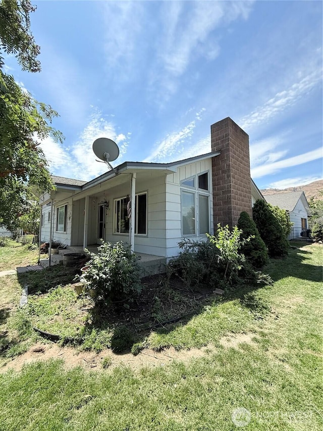 522 Golden St, Oroville, WA 98844 - photo 1