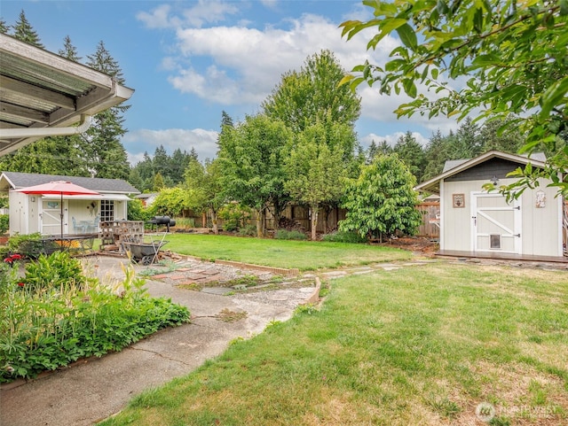 6725 Husky Way SE, Olympia, WA 98503 - view of yard with a shed
