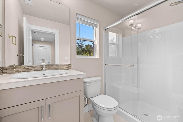 2204 176th Pl SW Unit 3, Lynnwood, WA 98037 - full bath with a stall shower, vanity, and tasteful backsplash