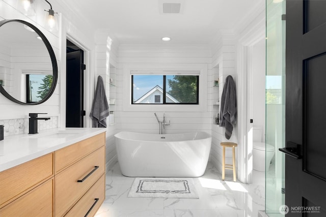 3705 N 18th St, Tacoma, WA 98406 - bathroom with vanity, a soaking tub, crown molding, marble finish floors, and recessed lighting