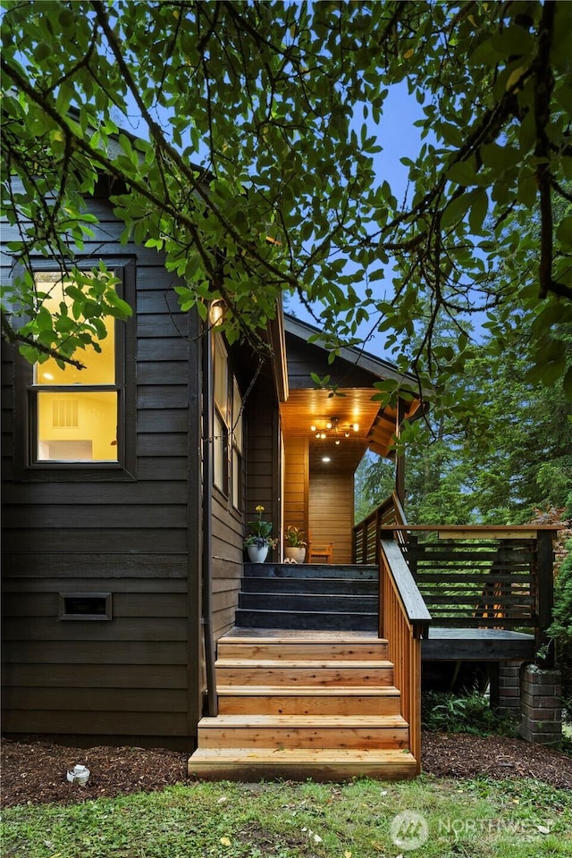 28 Lost Lake Ln, Bellingham, WA 98229 - property entrance