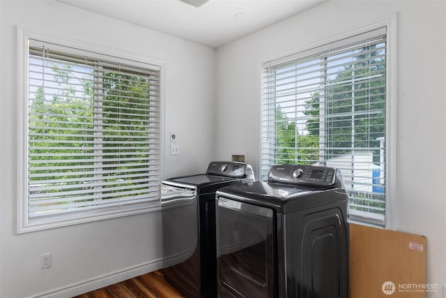 212 Euclid Ave, Shelton, WA 98584 - laundry area with washer and dryer and baseboards