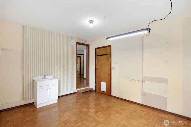 6425 Miner Dr SW, Tumwater, WA 98512 - unfurnished room with baseboards