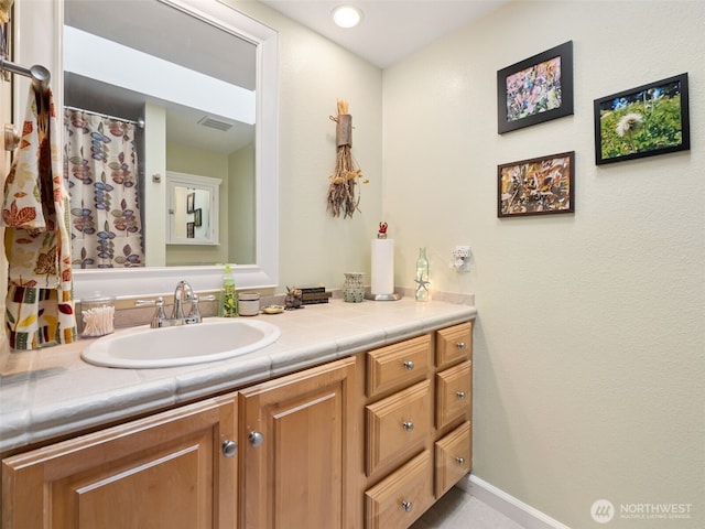 20801 Marine View Dr SW, Normandy Park, WA 98166 - bathroom featuring vanity