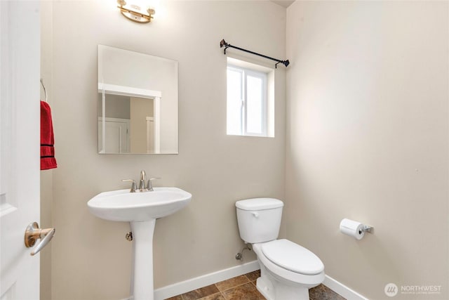 6237 Wesley Pl SE, Auburn, WA 98092 - half bath with toilet and baseboards