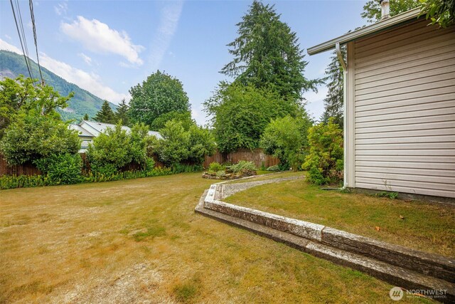 650 Elwell Ave, Darrington, WA 98241 - view of yard featuring a mountain view
