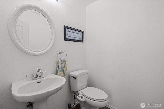 12240 SE 60th St Unit 41, Bellevue, WA 98006 - half bath featuring a sink and toilet