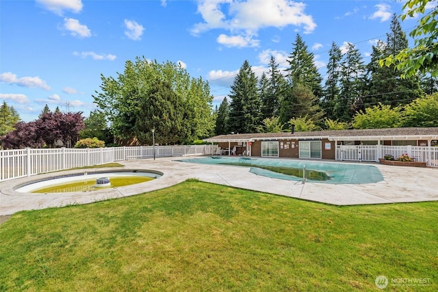 12240 SE 60th St Unit 41, Bellevue, WA 98006 - view of swimming pool with a patio and a jacuzzi