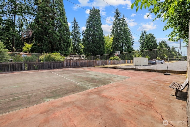 12240 SE 60th St Unit 41, Bellevue, WA 98006 - view of tennis court with community basketball court
