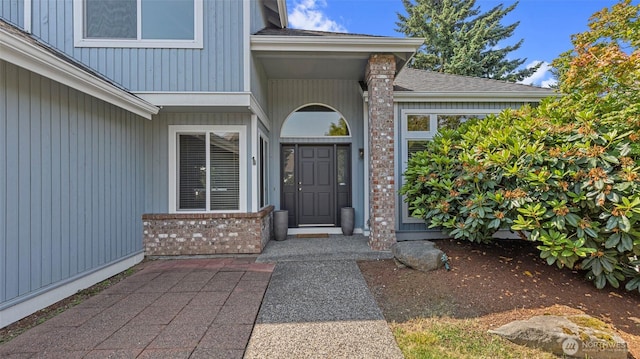 12607 SE 255th Pl, Kent, WA 98030 - property entrance featuring brick siding