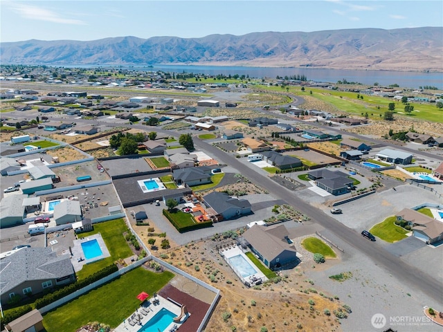 409 Davidson Blvd SW, Mattawa, WA 99349 - aerial view of a water and mountain view