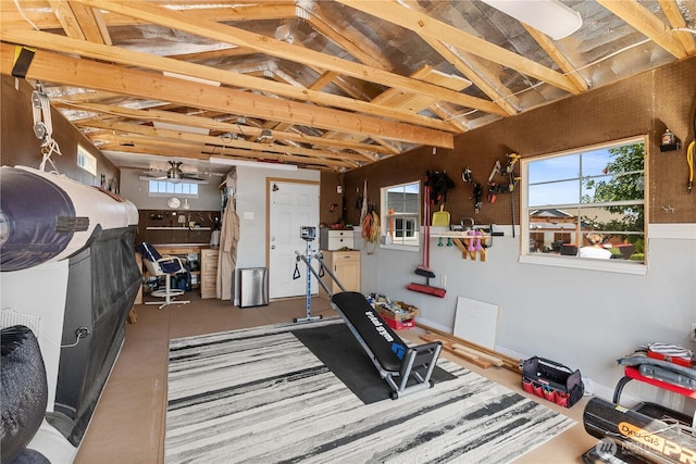 409 Davidson Blvd SW, Mattawa, WA 99349 - workout room featuring lofted ceiling