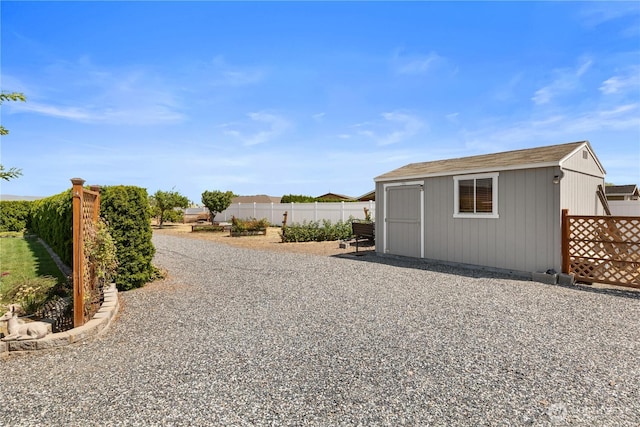 409 Davidson Blvd SW, Mattawa, WA 99349 - view of yard with a storage unit