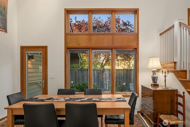 2337 NW 194th Pl, Shoreline, WA 98177 - dining area with a towering ceiling