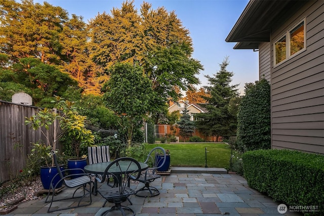 2337 NW 194th Pl, Shoreline, WA 98177 - view of patio / terrace featuring outdoor dining space