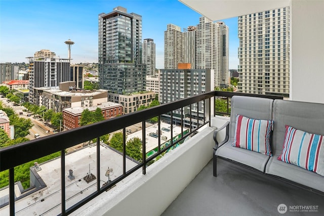 2201 3rd Ave Unit 1404, Seattle, WA 98121 - balcony featuring a city view