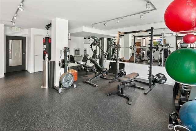 2201 3rd Ave Unit 1404, Seattle, WA 98121 - workout area with rail lighting