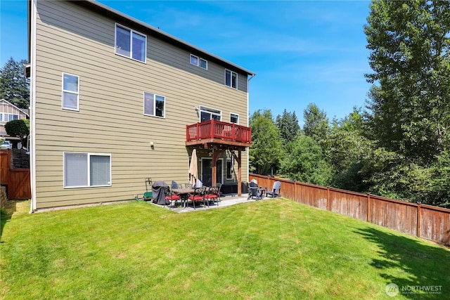 33908 12th Pl SW, Federal Way, WA 98023 - back of house featuring a patio area