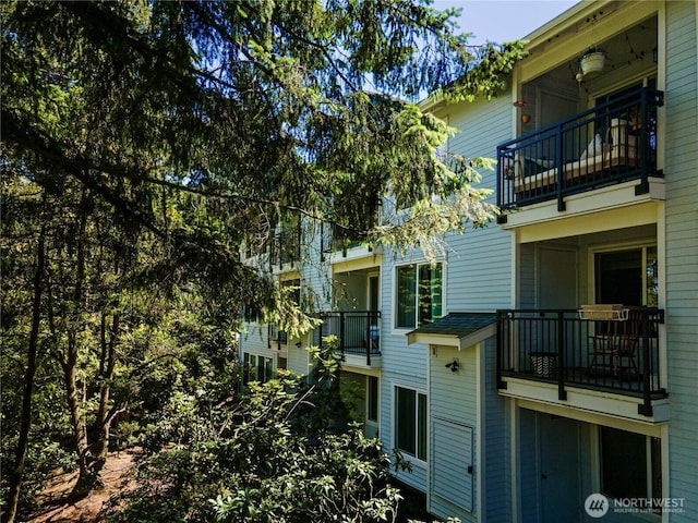 907 N 163rd St Unit A32, Shoreline, WA 98133 - photo 2