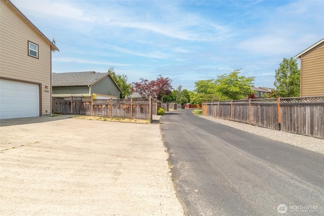 5468 Balustrade Blvd SE, Lacey, WA 98513 - view of asphalt road