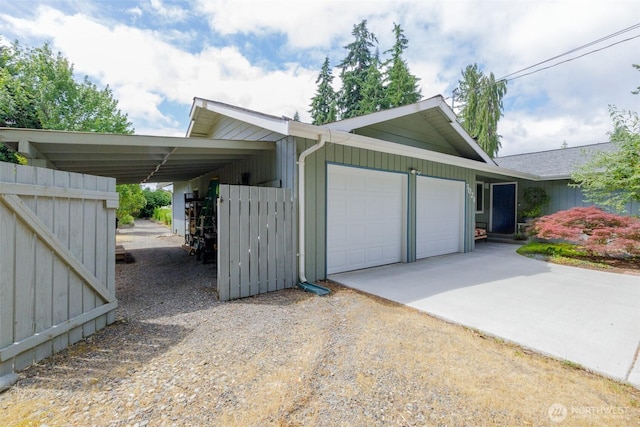3024 Carpenter Loop SE, Olympia, WA 98503 - garage featuring concrete driveway