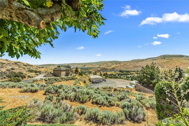 3822 School St, Wenatchee, WA 98801 - mountain view