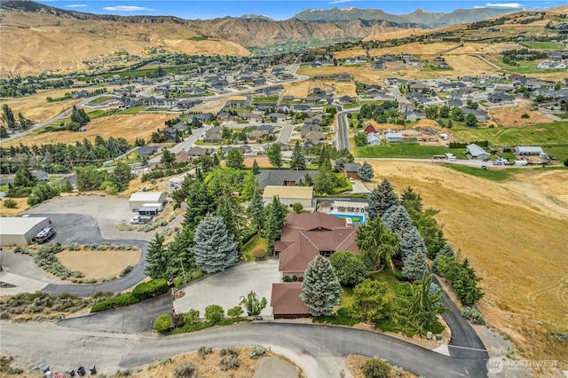 3822 School St, Wenatchee, WA 98801 - aerial view of property's location with nearby suburban area and mountains