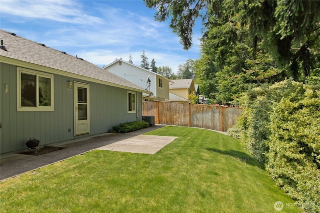 9927 140th St Ct E, Puyallup, WA 98373 - view of yard featuring a patio area