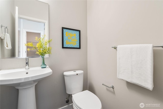 8600 21st Pl NE, Seattle, WA 98115 - bathroom with toilet and baseboards