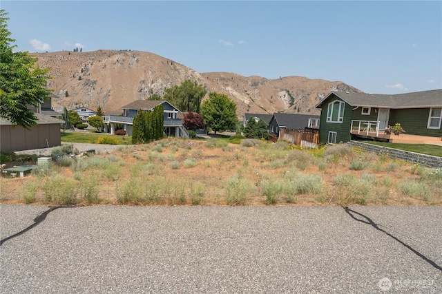 225 W Marine View Dr, Orondo, WA 98843