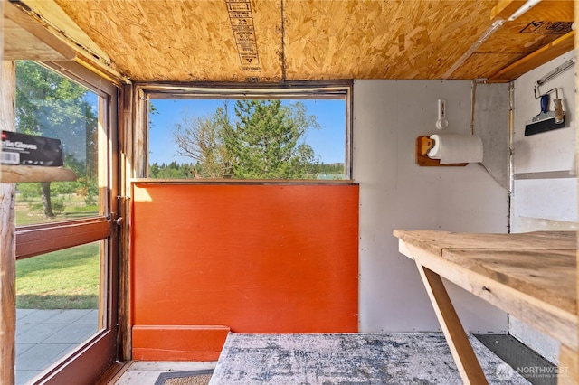50 Lower Bear Creek Rd, Winthrop, WA 98862 - entryway featuring wooden ceiling