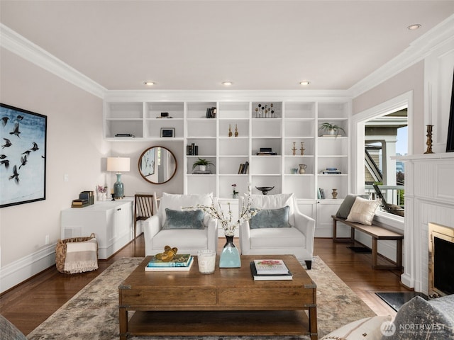 526 W Kinnear Pl, Seattle, WA 98119 - living area featuring crown molding, wood finished floors, and recessed lighting