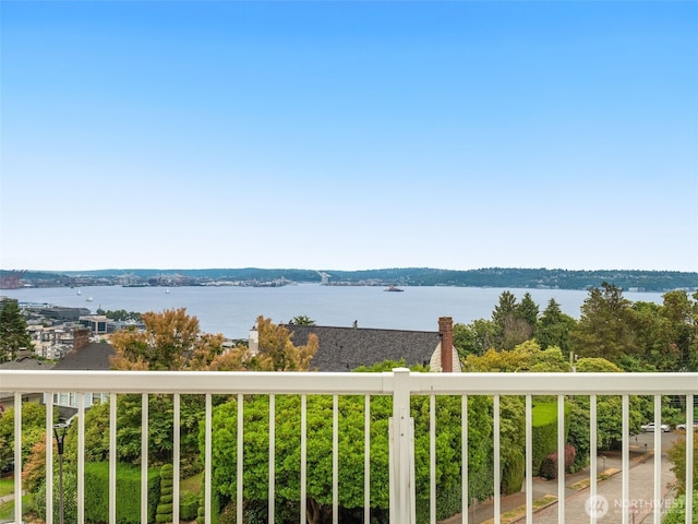 526 W Kinnear Pl, Seattle, WA 98119 - water view