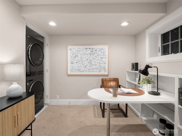 526 W Kinnear Pl, Seattle, WA 98119 - dining room with stacked washer and clothes dryer, recessed lighting, and an office area